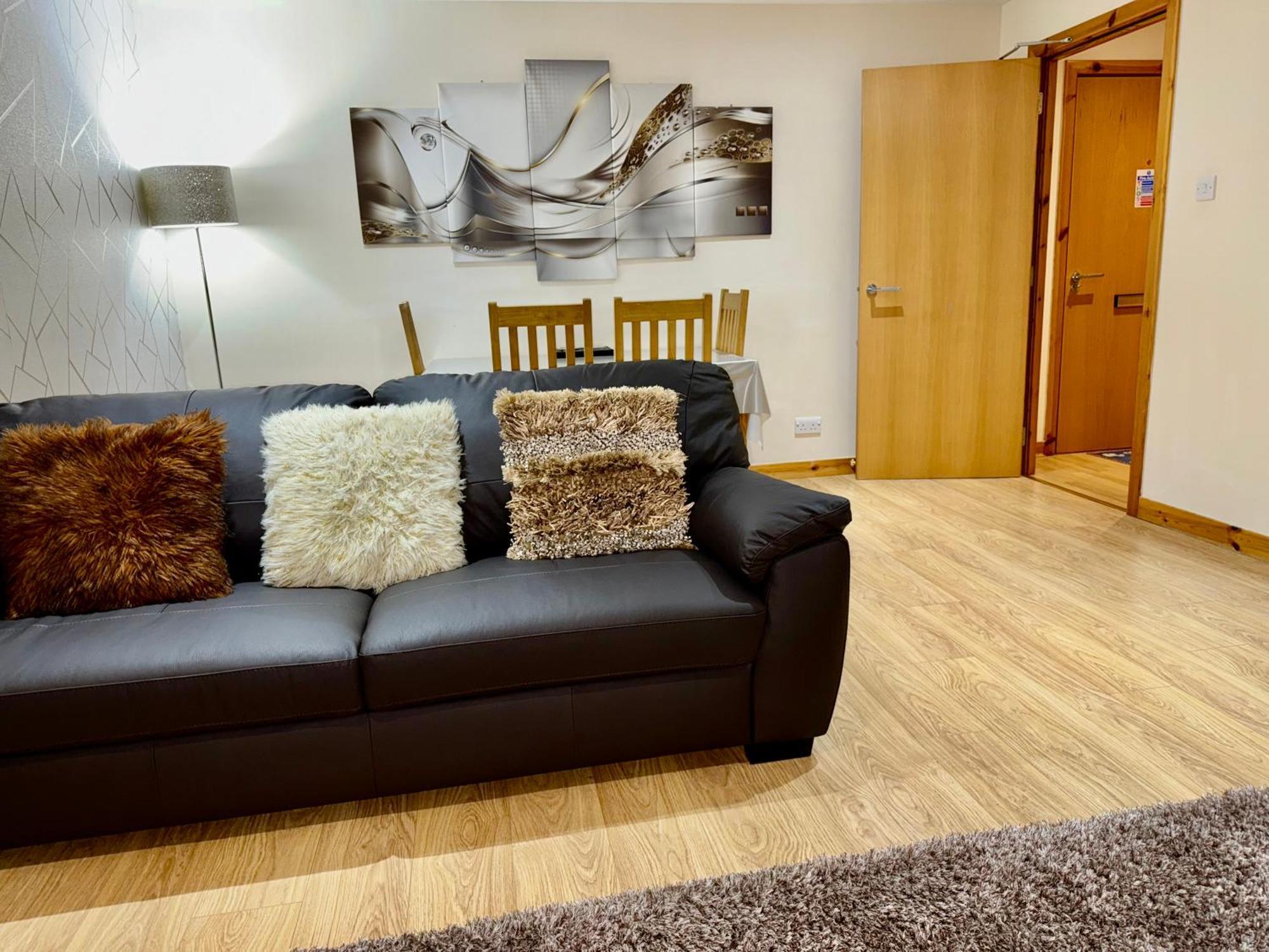 Azim And Suzi'S City Centre Apartment Inverness Buitenkant foto